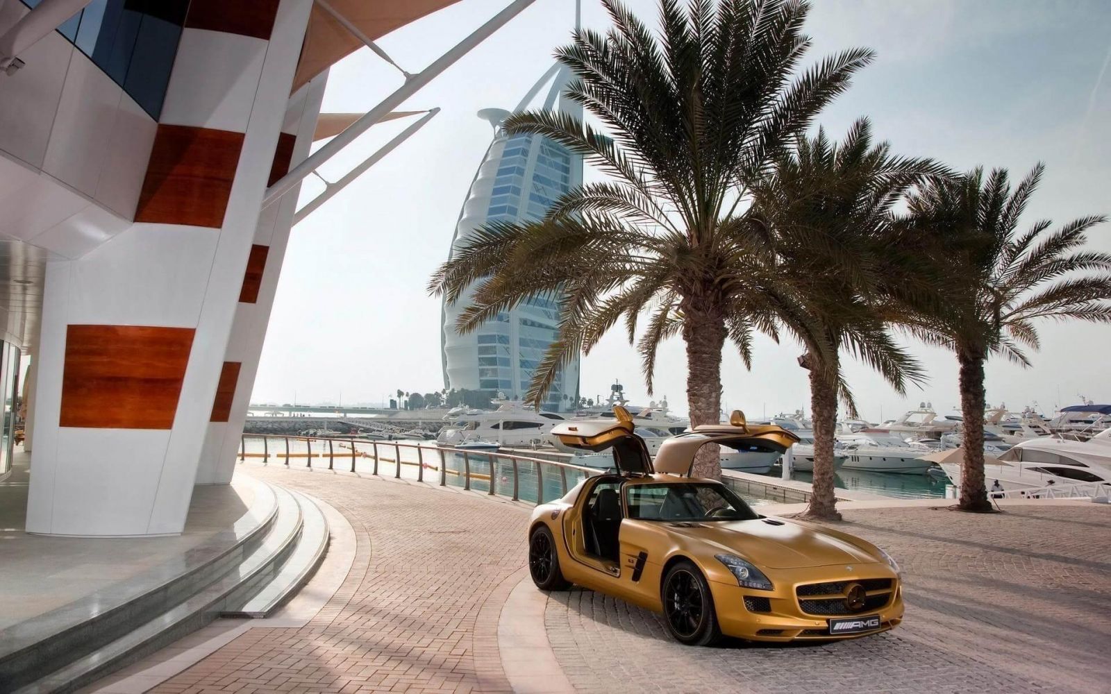 Как арендовать автомобиль в Дубае? Какие документы необходимы для аренды